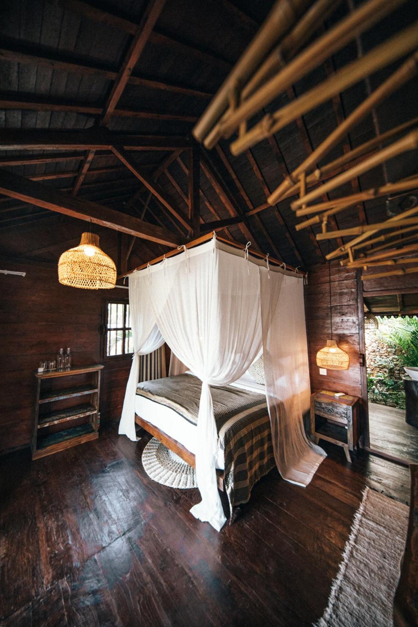 Villa Ellya Areguling, For 8-10 Pax Kuta  Экстерьер фото