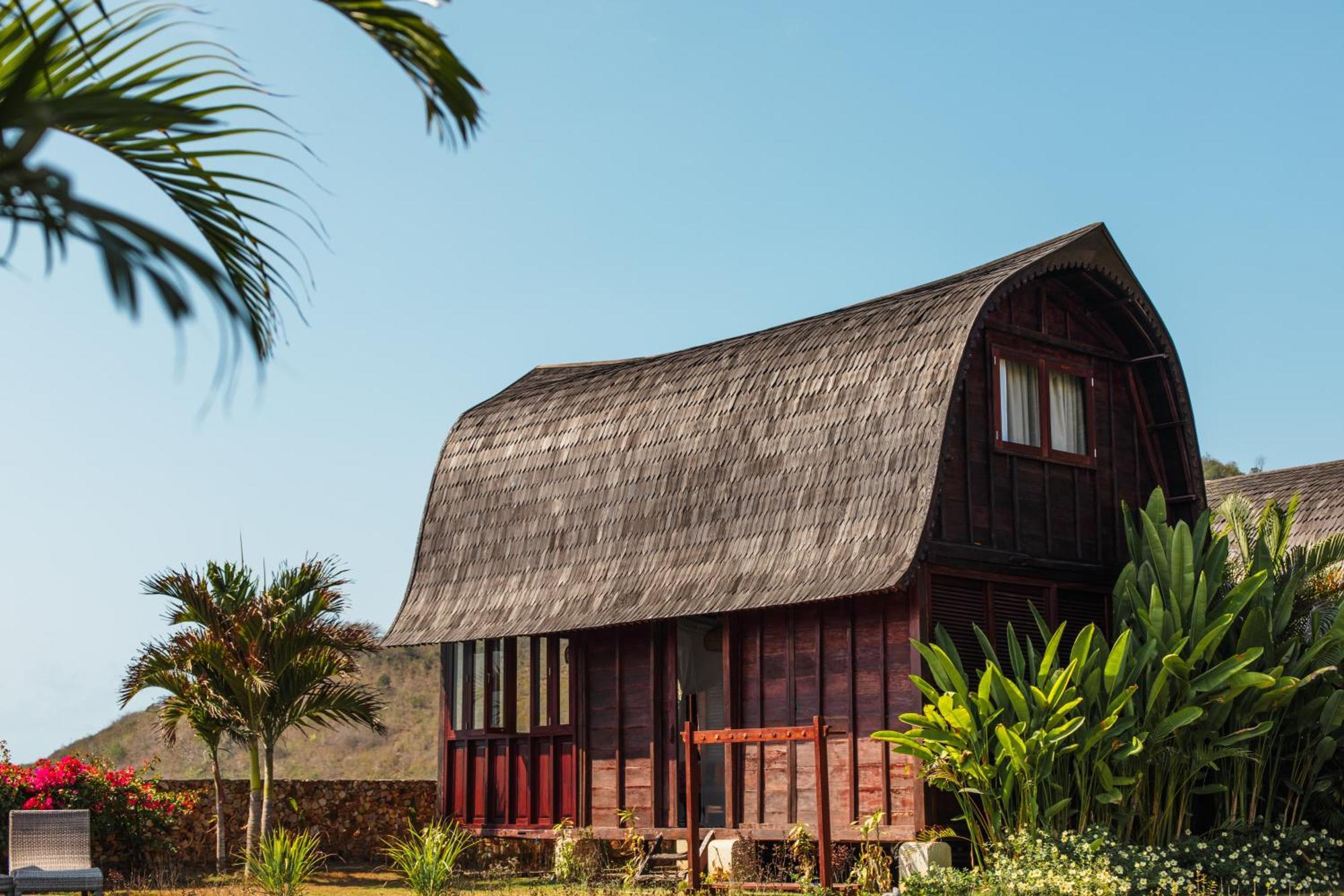 Villa Ellya Areguling, For 8-10 Pax Kuta  Экстерьер фото