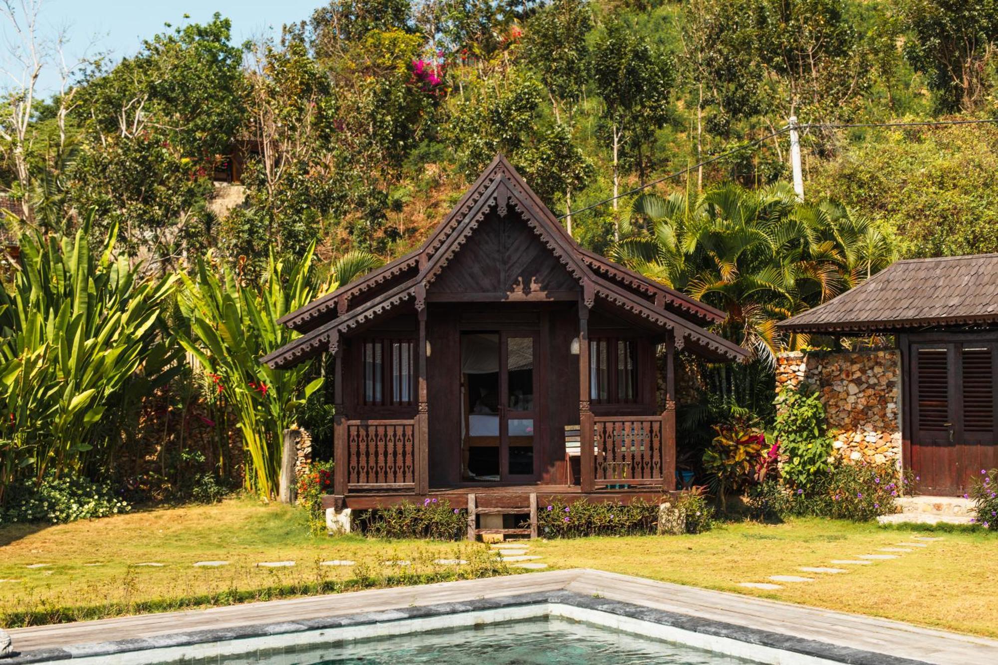 Villa Ellya Areguling, For 8-10 Pax Kuta  Экстерьер фото